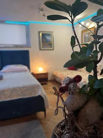 Taverna Coctel Apartment Porec